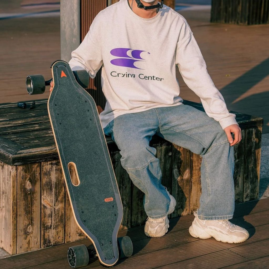 Meepo V5 posando