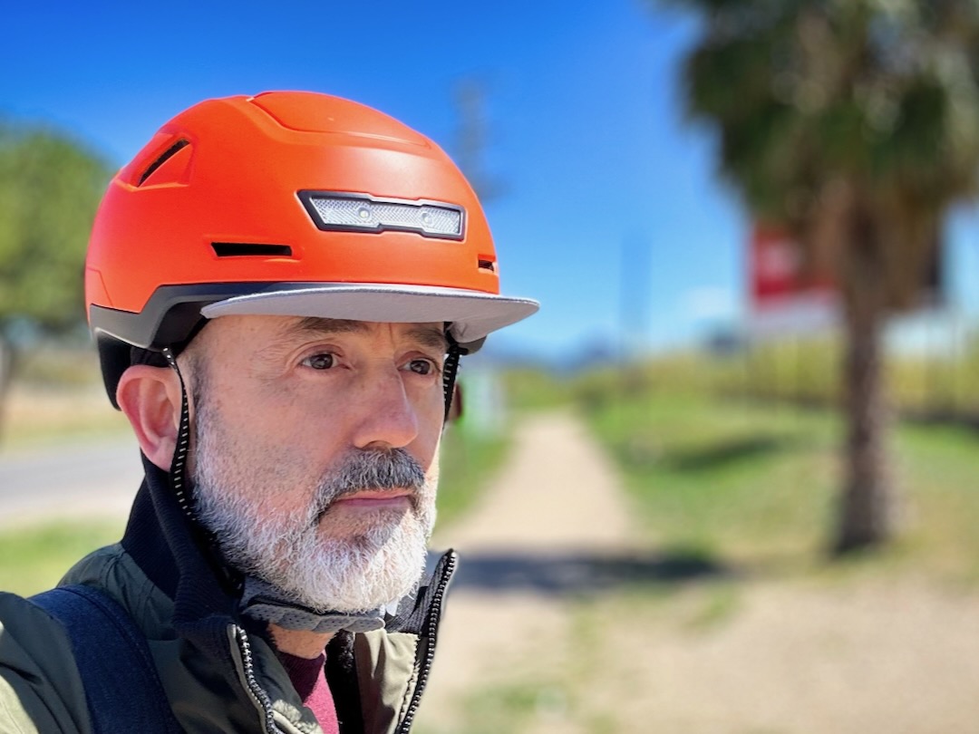 Casco Xnito Dutch