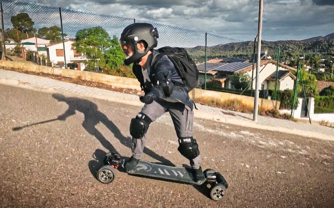 OMW HUSSAR – SKATE ELÉCTRICO MUY TOP POR MENOS DE 1000 EUROS