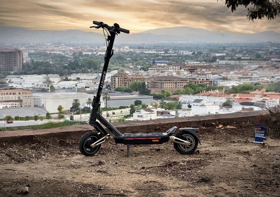 NAVEE ST3 PRO – EL PATINETE CON MEJORES SUSPENSIONES POR MENOS DE 700 EUROS